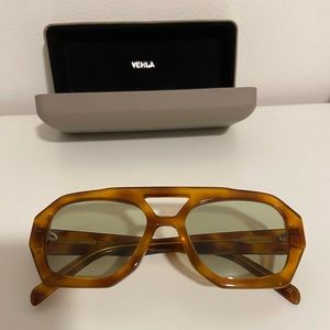 Vehla River Honey Tort Sage Sunglasses